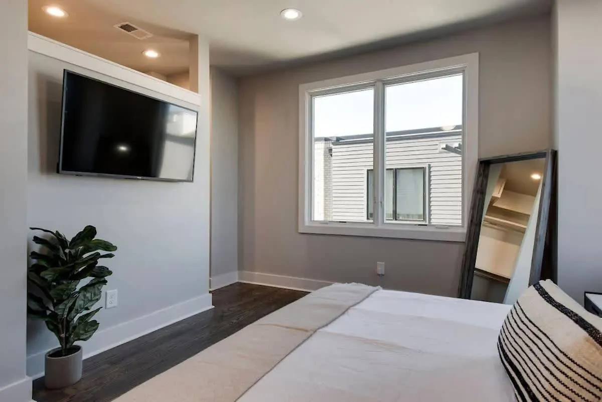 West End Escape - New Build With Rooftop Views Nashville